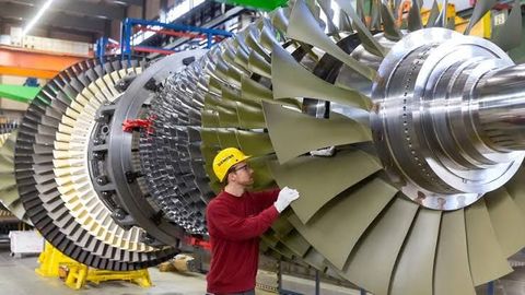 Industrial Gas Turbine Essential Insights for Industrial and Utility Operations